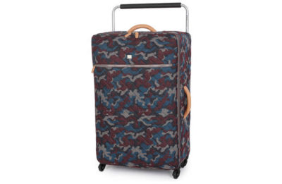 IT Luggage X-Large Quilte Camo Suit Case 8 Wheel - Zinfadel